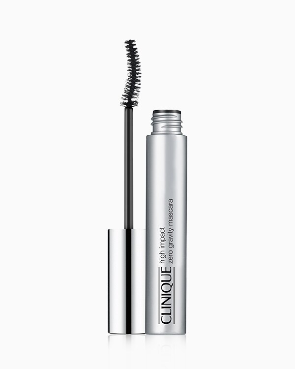 Řasenka High Impact™ Zero Gravity Mascara, Řasenka která odolává gravitaci.